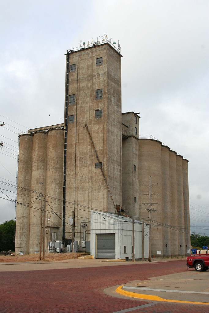 Grain coop